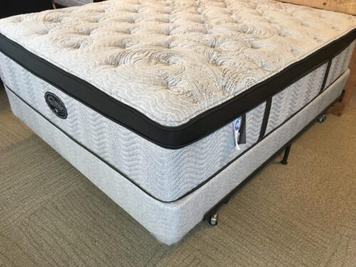 Spring Air Back Supporter mattress series offers you a combination of exceptional back support and pressure relieving comfort